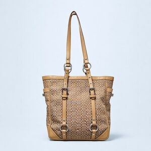 Coach Signature Gallery Tote F11526